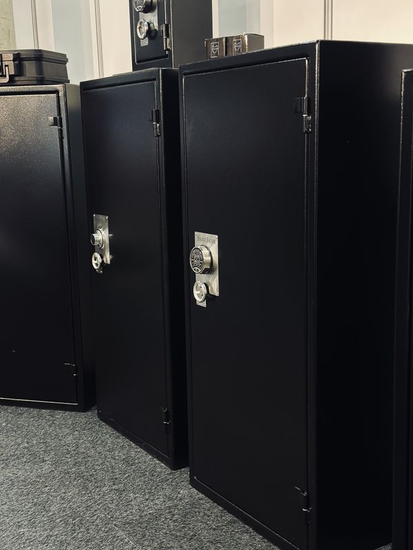 Franz Jäger Sikkerhetsskap 12/24 Mec Excl 2026