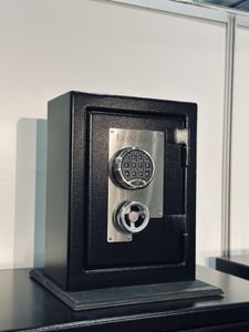 Hovedbilde Franz J&auml;ger Sikkerhetsskap Mini Dig Excl 2026