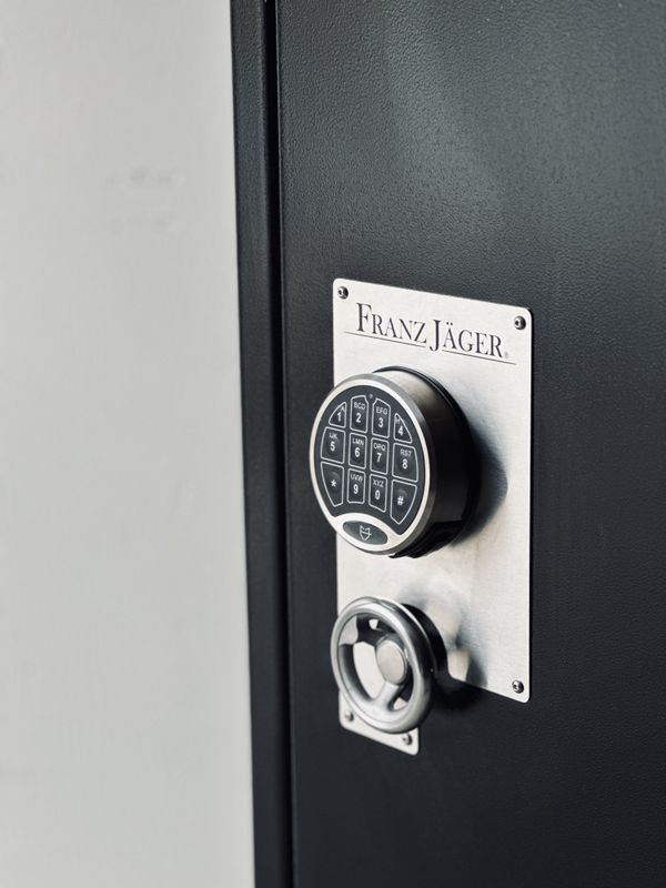 Franz Jäger Sikkerhetsskap 5/7 XXS Dig Excl 2026